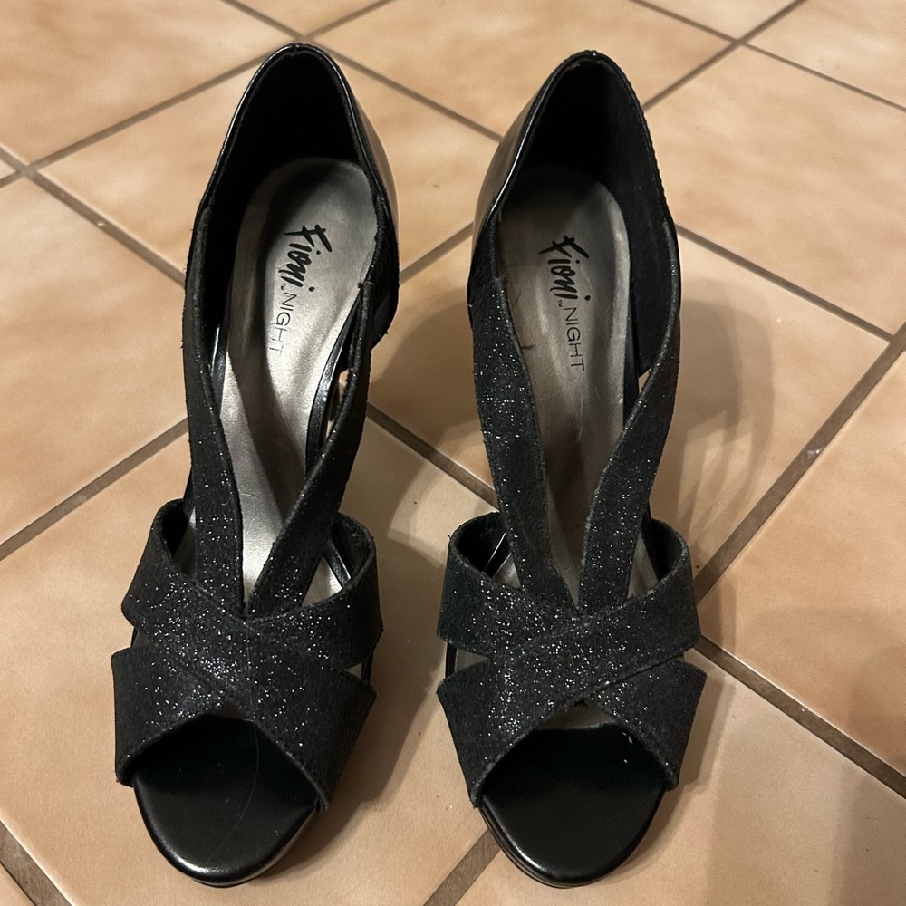 Black sparkly dress shoes size 7 1/2